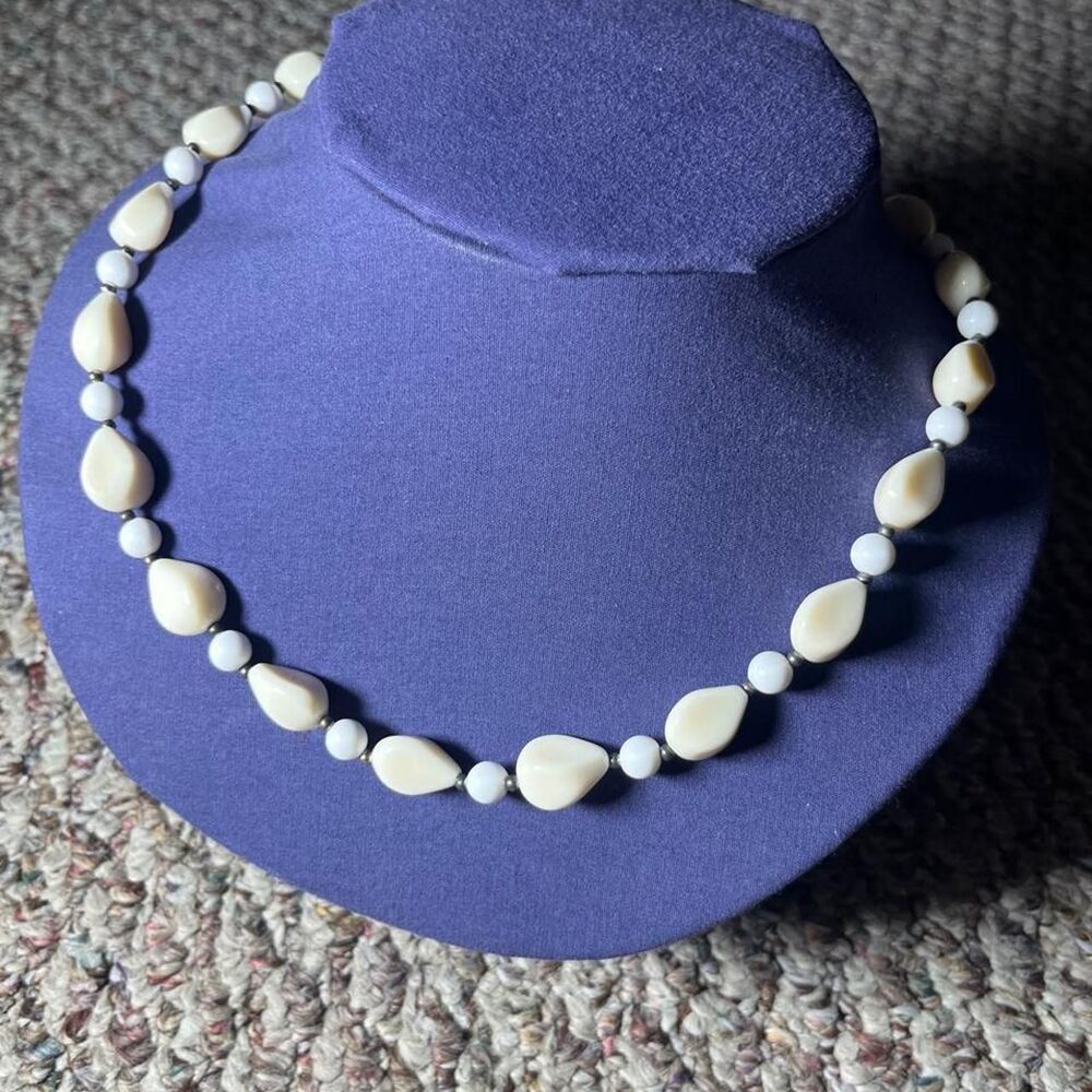 Unbranded Women's White and Cream Jewellery